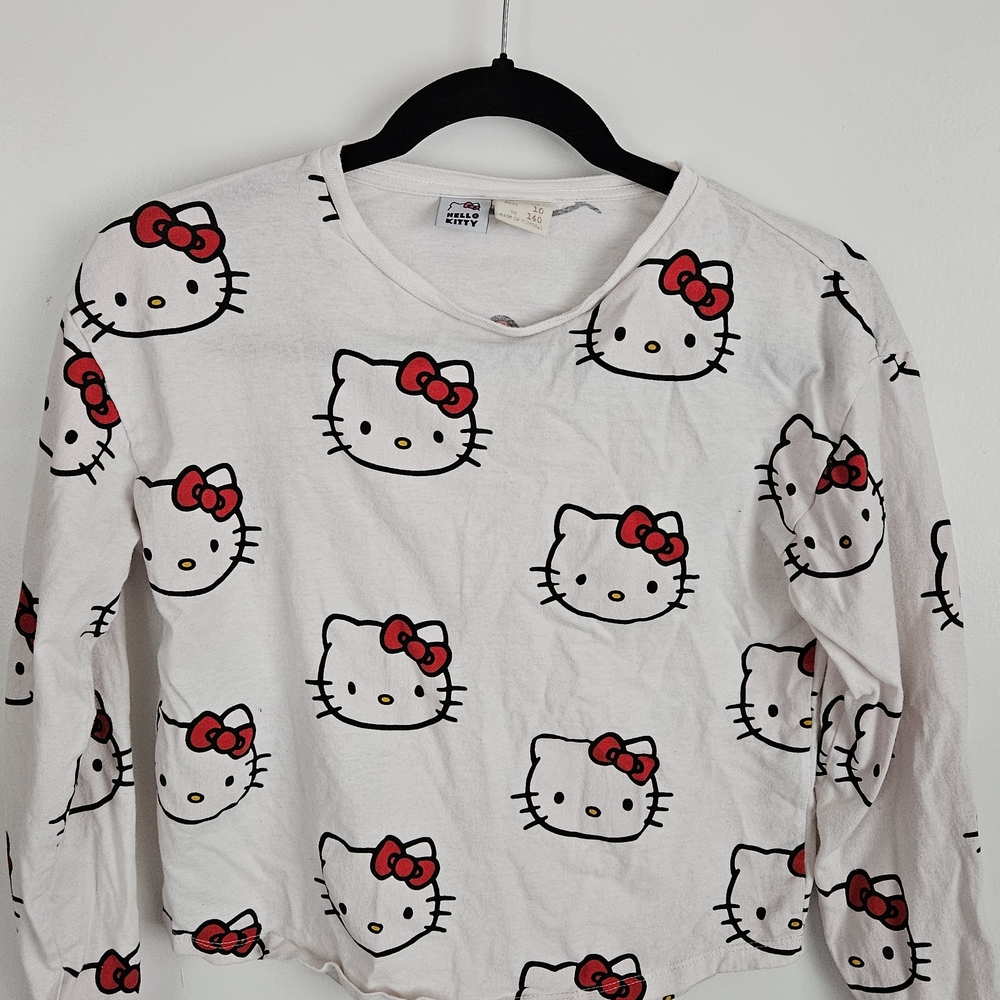 Hello Kitty Patterned Long Sleeve Shirt Size 10 Young Girls Tees